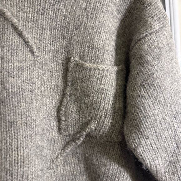 The Limited Gray Crew Neck Boxy Pebble 100% Wool Hand Knit Sweater - Picture 8 of 12